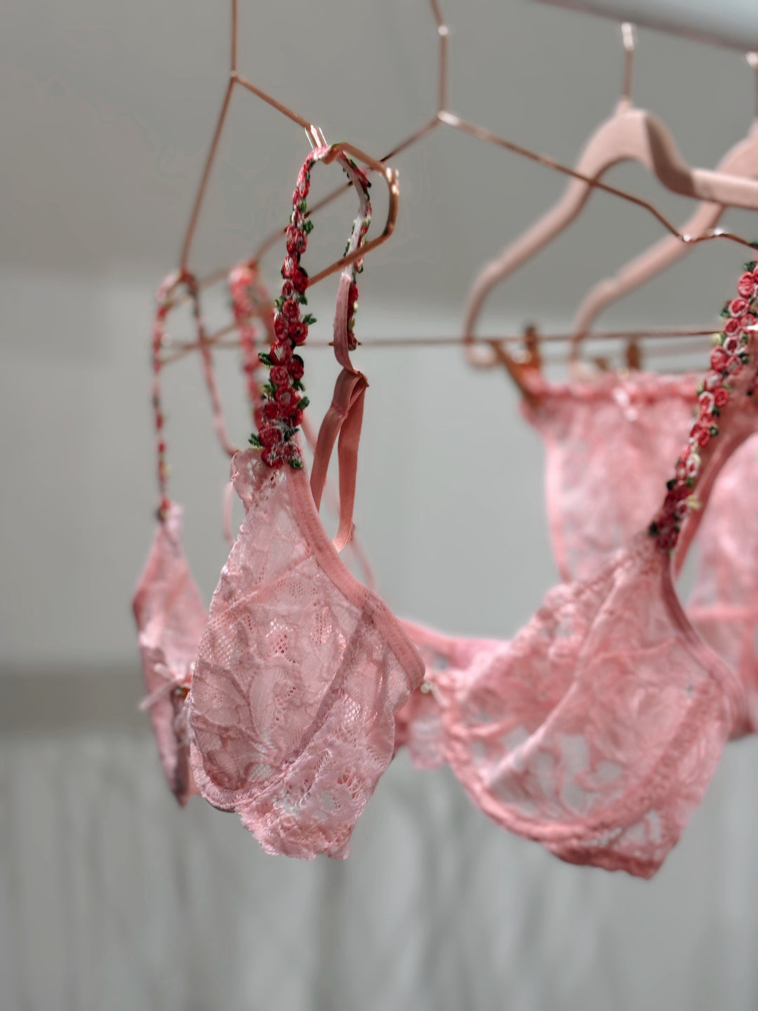 Isabella Pink Underwired Lingerie Set With Floral Straps