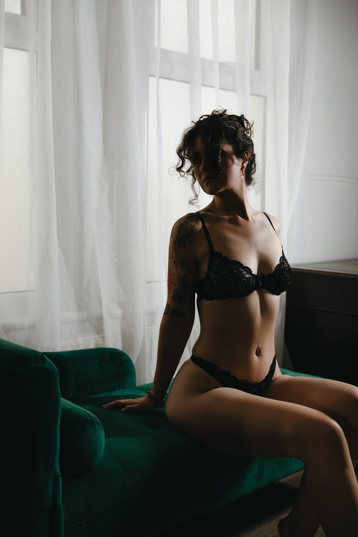 Mimi Embellished Underwired Lingerie Set