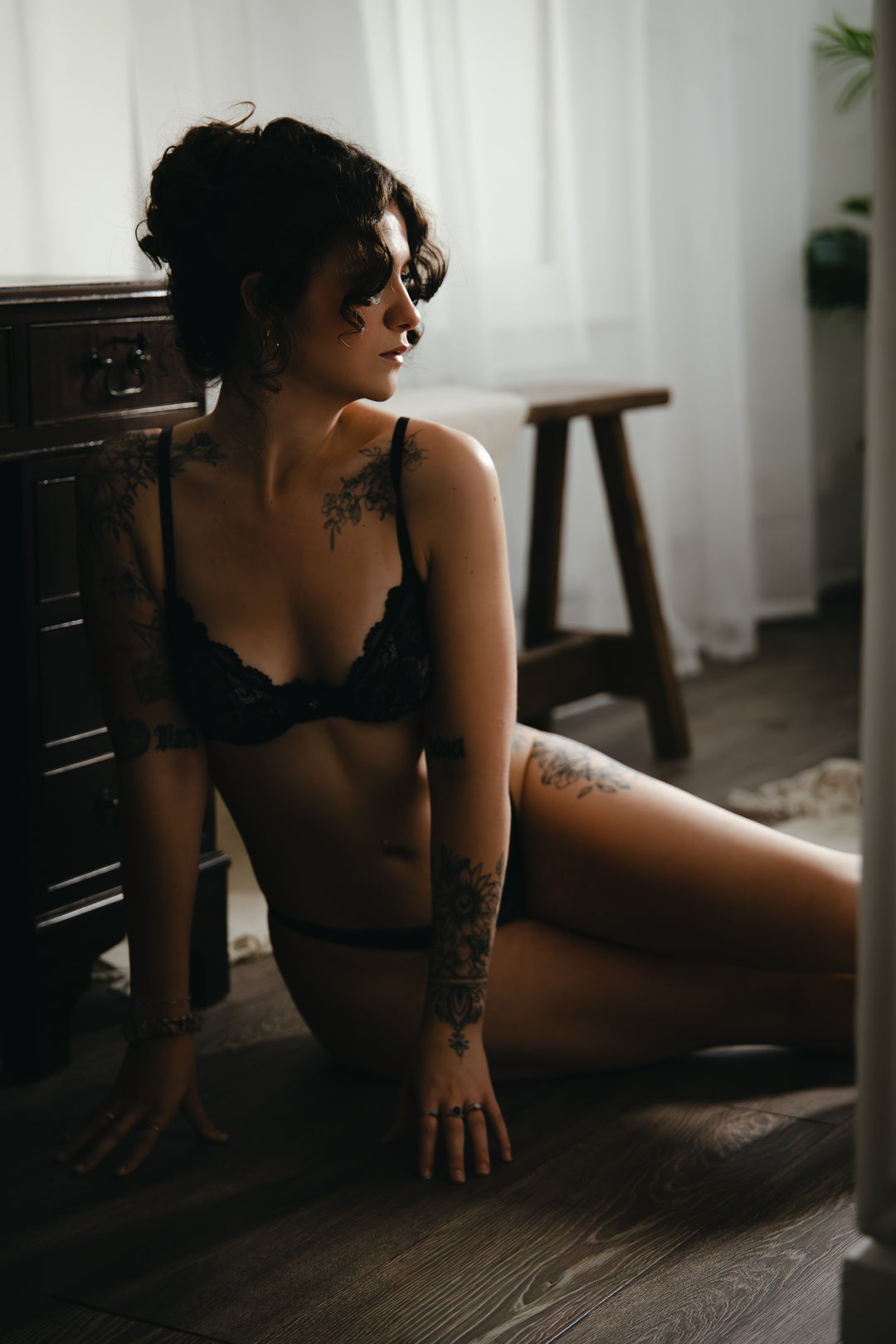 Mimi Embellished Underwired Lingerie Set