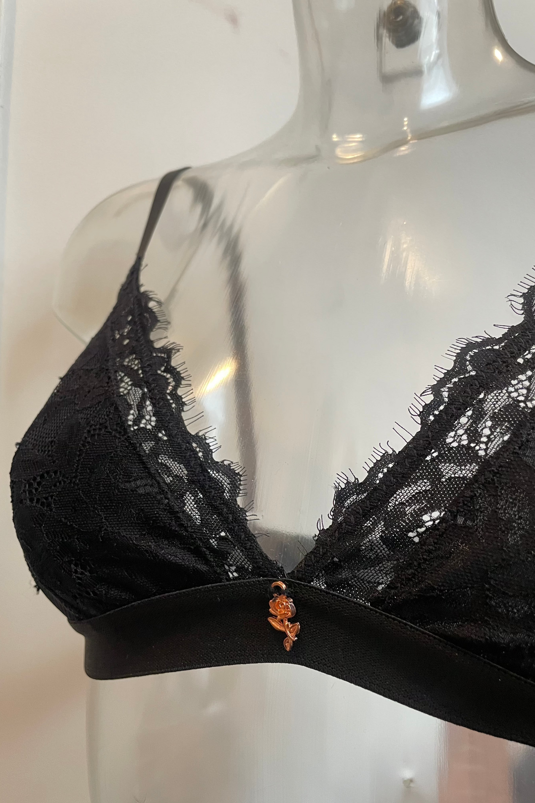 Black Love Lace Lined Bra & Brazilian Knickers Lingerie Set